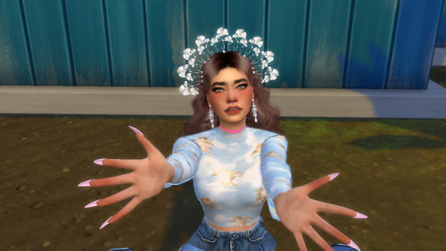 gave a townie a makeover and actually loved her, and her eyebrows.credits to cc creators! i cant rem