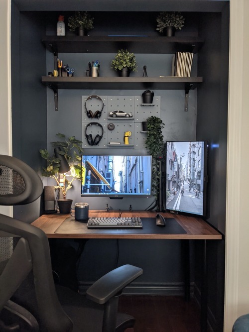 40 Workstation Setups That We Really Like