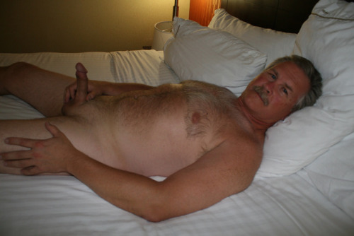 https://maturebate.tumblr.com/post/170626594769