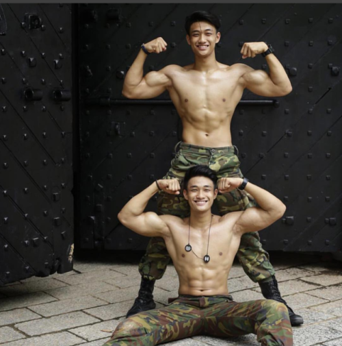 artoffreddieniem-blog: 【男模人体摄影作品来自一位UK的法官】 #Instagram 摄影师&男模# Eric Liew Hwee Tong  | LL.B （Hons）