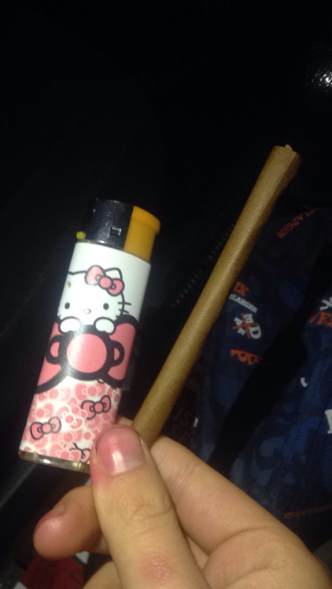 zen-mommy:  Them tucks