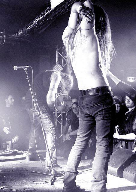 Boys-with-long-hair