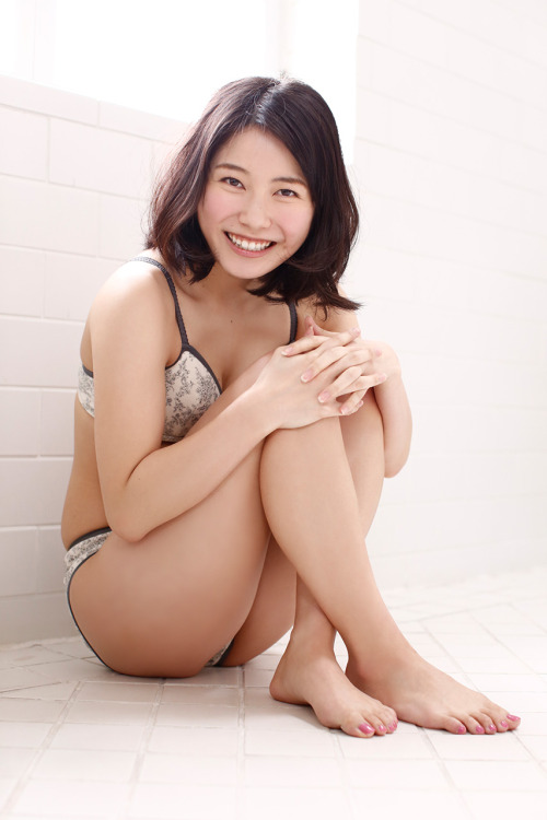 z3144228ii:   横山由依  