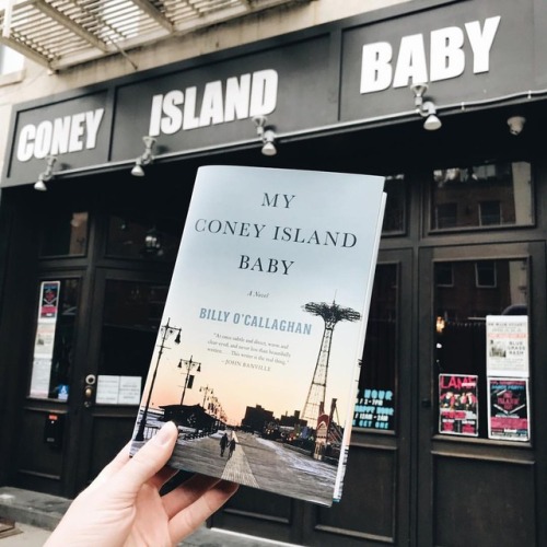 We couldn’t resist taking a photo of #BillyO’Callaghan’s new novel #MyConeyIslandBaby in front of a 