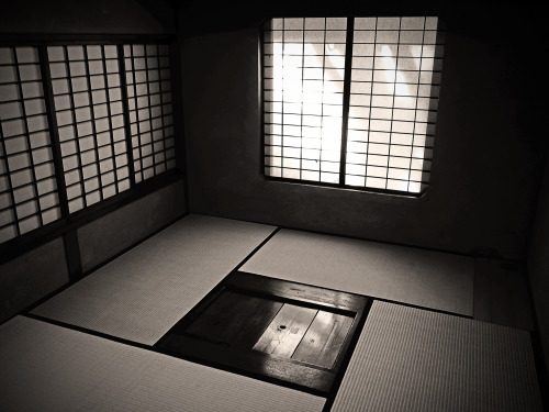 In Praise of Shadows by Rekishi no TabiVia Flickr:Taken at the Kyū Asakura House in Daikanyama, Toky