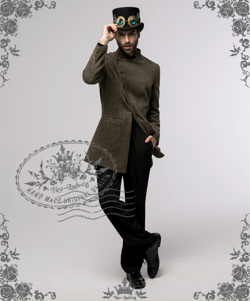 new-vogue-ravyn:gothiccharmschool:mszombi:fanplusfriend:Sneak peak of the upcoming Man Coats!They be