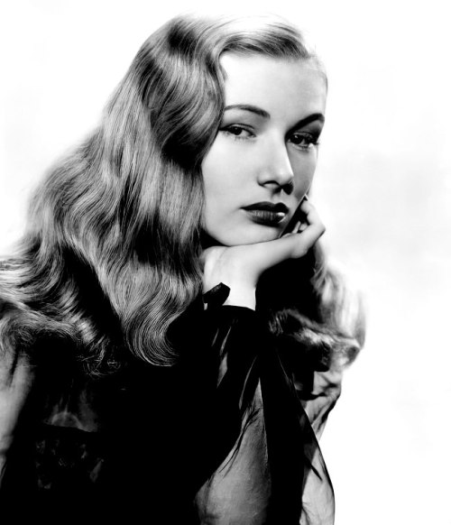 missveronicalakes:Veronica Lake in 1942. 