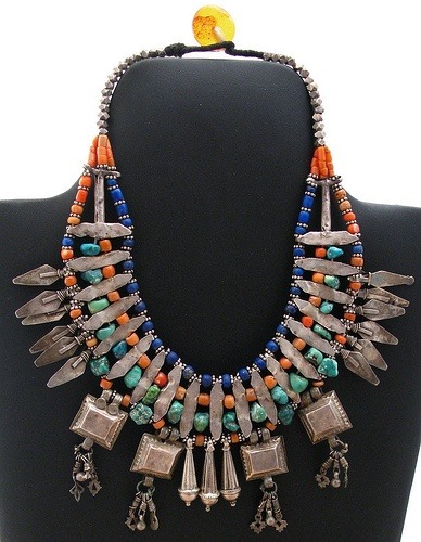constantarrival:Nepal | Old silver necklace with coral, turquoise and lapis beadsvia melikmuradova