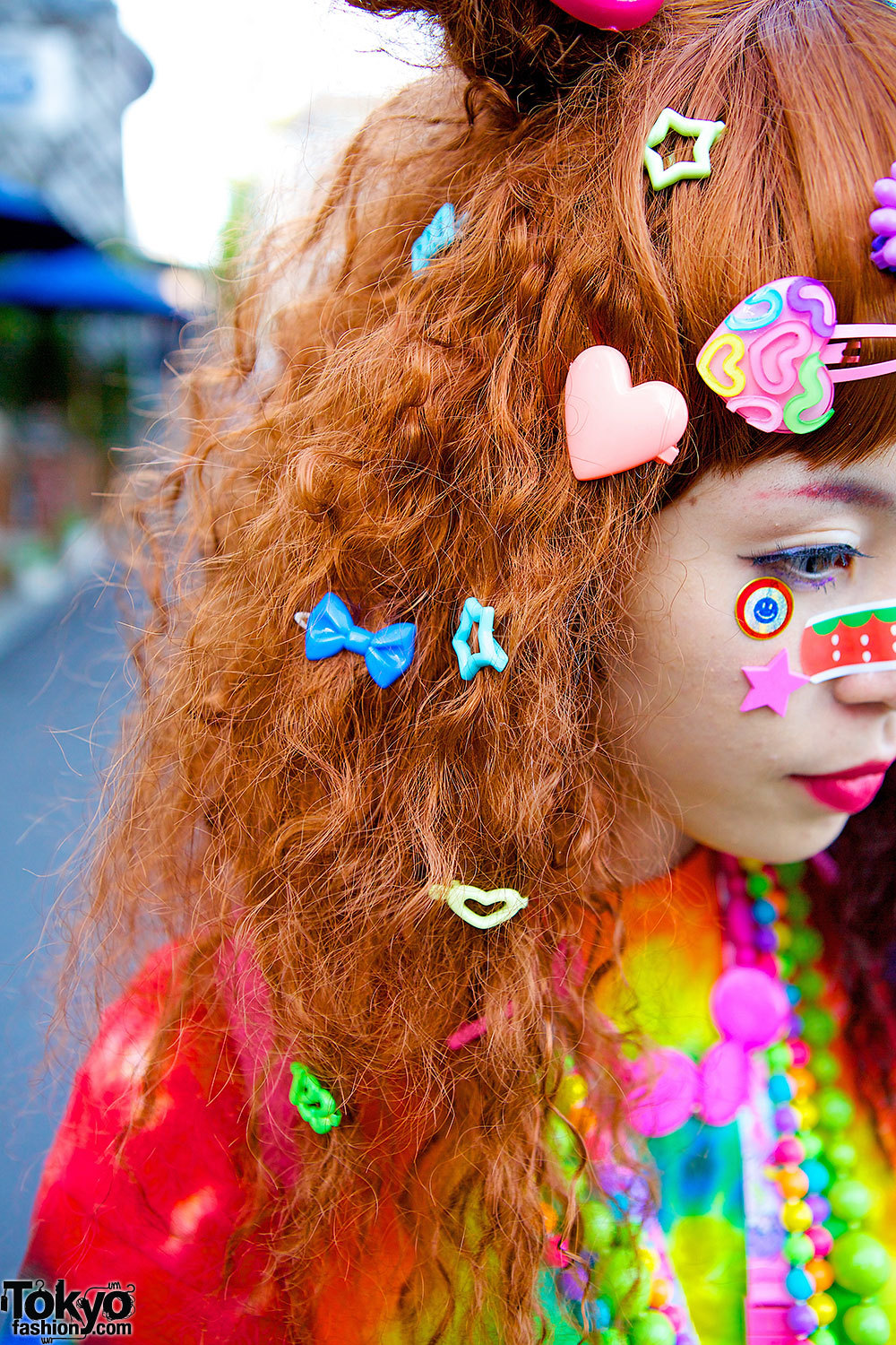 deadlybite:  Colorful Hadeko Fashion w/ Tie-Dye &amp; Decora Hair Clips in Harajuku