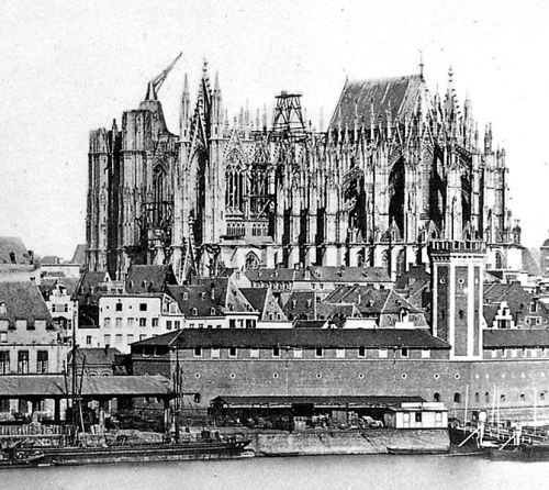 Kölner Dom She’s been through so much, this cathedral.  Someone dreamed her up and began build