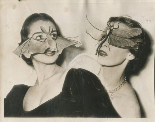 growhousegrow:Some excellent party masks. Paris, 1950.