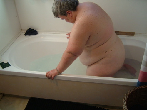 p0pgun: hotwife.59yrs old.nz