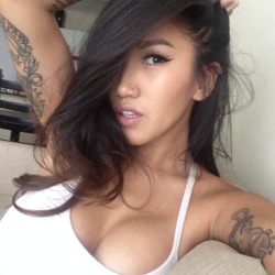 modernishlife:  Stunning tattooed asian