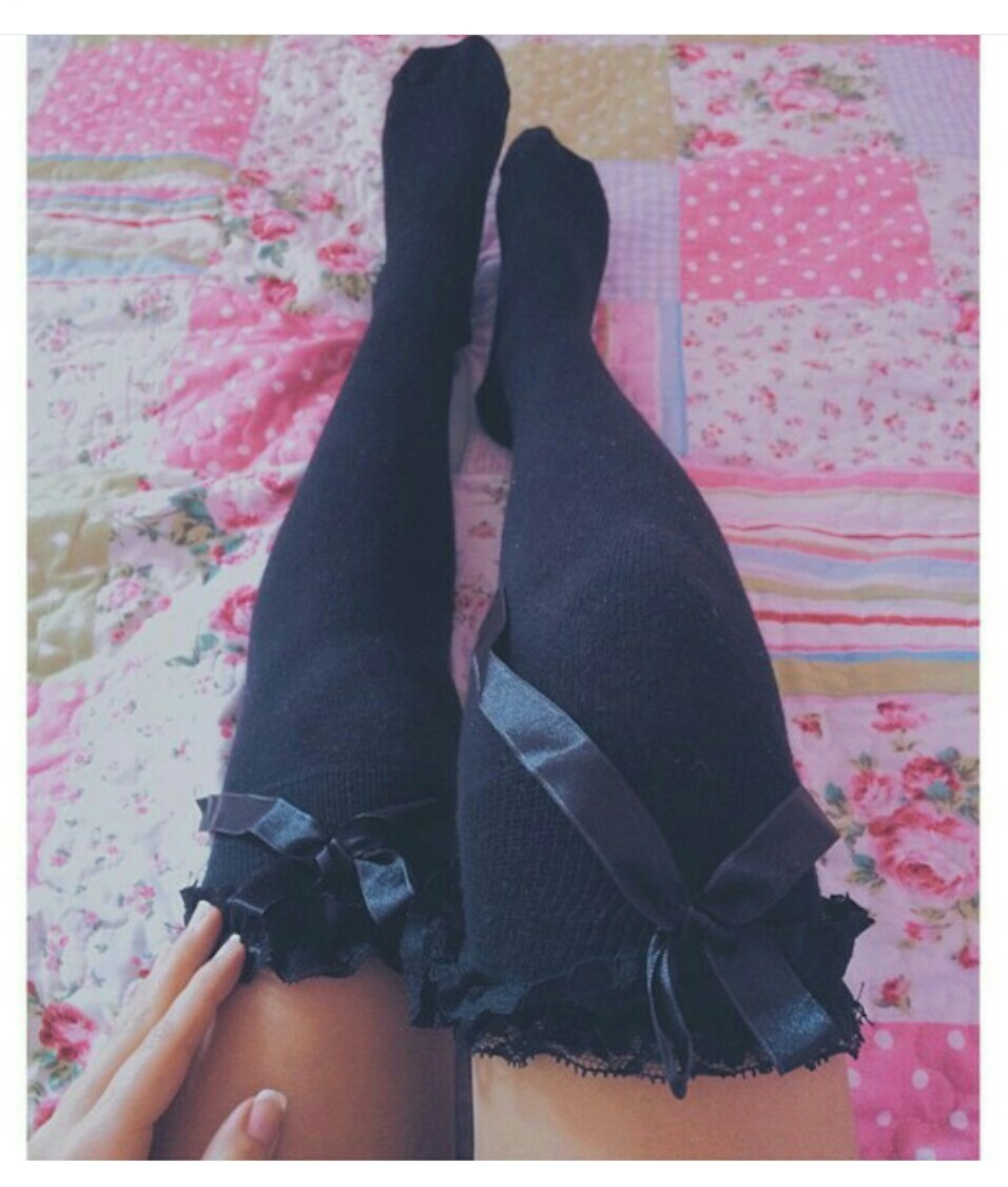 angelswithstockings:  Sexy instagram legs part 4