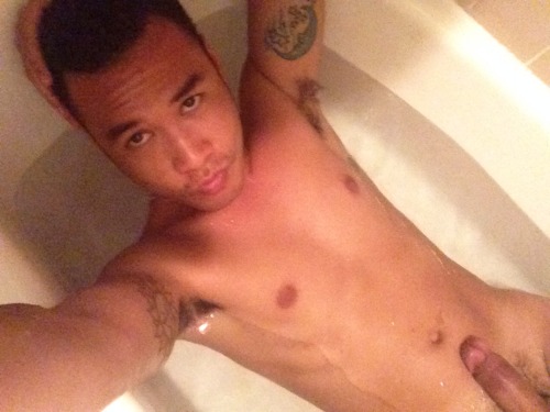 surferboii808:  surferboii808:  All my fans!!!! Here’s something to talk about!!  Please reblog if you like it!!!! 😁😁😁