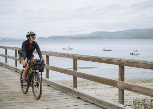 BIKING BC’s COASTAL CIRCLE ROUTESeven days, six ferries, two islands, eight cute coastal towns, too 