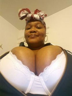 nycbbc718:Damn these titties here are dumb