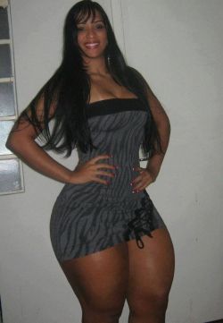 she2damnthick:  Super Thick Woman