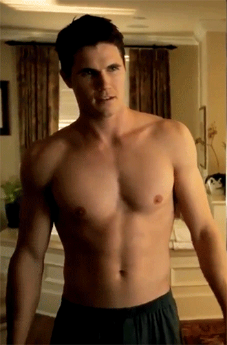 hunkyhollywood:  Robbie Amell - The Tomorrow People