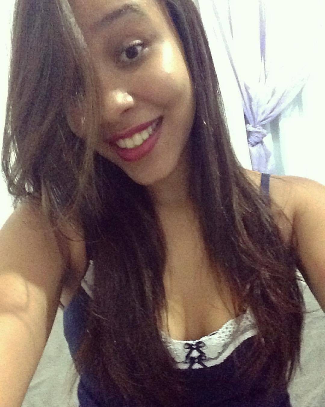 A partir de agora me dou duas opções: Ser feliz, ou ser muito feliz. De tristeza