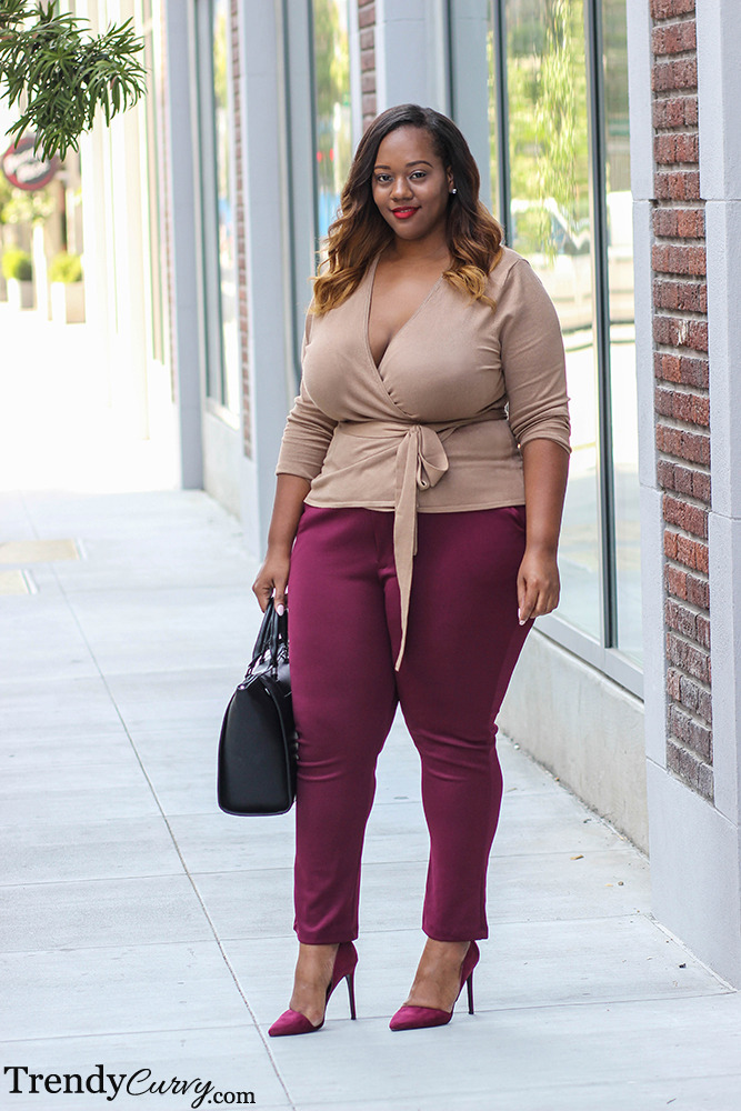 trendycurvy:  Fall Forward Outfit details on TrendyCurvy.com! Photographer: Steve