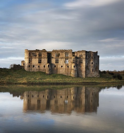 Carew Castle by Forgotten Heritage The stunning ruin of Carew Castle. Shot at dawn. flic.kr/