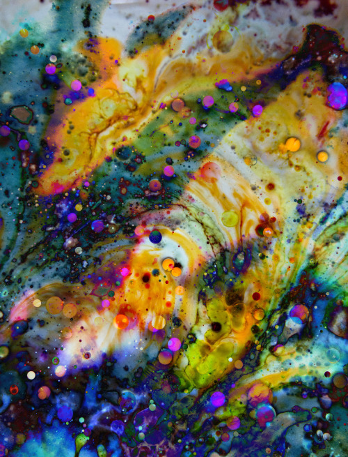 enter-galactic-love:  pretty colours 