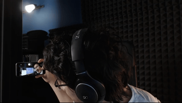 tinyblogtim:  Markiplier: Professional YouTuber(who forgets about YouTube)Charity Livestream - April