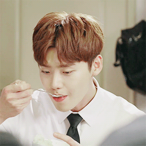 qnobeeh-blog:  많이 먹어  
