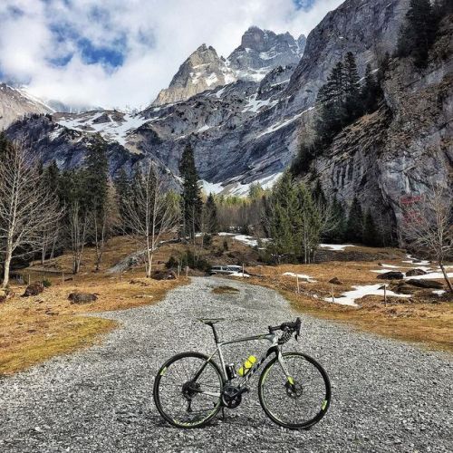 aswisswithapulse: Riding where I should be skimo racing on Sunday. This will be interesting i
