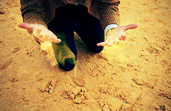 bowtiesandjamjars:brandyalexanders-moved-deactiva:“I’m sorry.”*internal screaming*