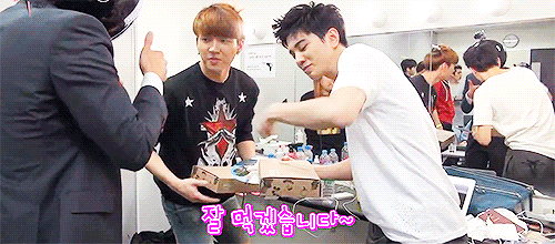 hanseochan: MyungJong and their &lt;let’s eat / eating / we’re going to eat&gt;