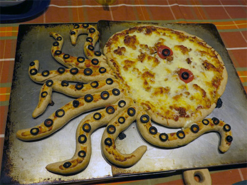 thewhalecares:octopus pizza