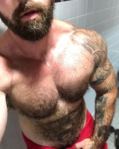 https://64.media.tumblr.com/d2350b1119b377d370b0ddae83d4e3d6/2c04754c166d8967-54/s500x750/2f3bb321f5c2bda3ca76965dc80914f37dcdf0ce.jpg