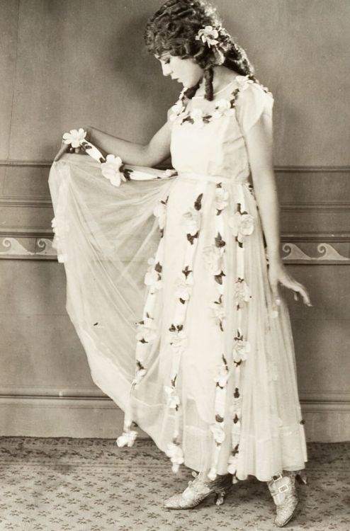 Mary Pickford