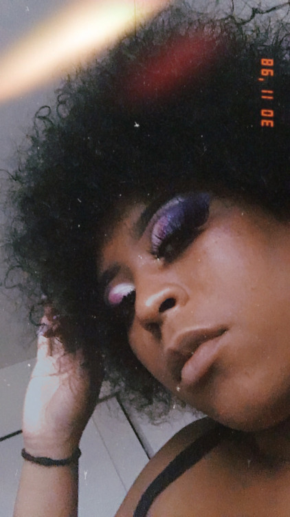 penny-theunicorn:Just out here looking scrumptious. Yw 
