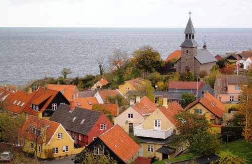 Gudhjem fishing town on Bornholm Island / Denmark (by Ignacio Gallego).