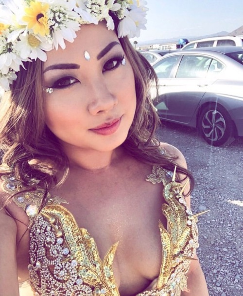 @michelleleii is GORGEOUS in @electriclaundry at @edc_lasvegas  To custom order please email us at e