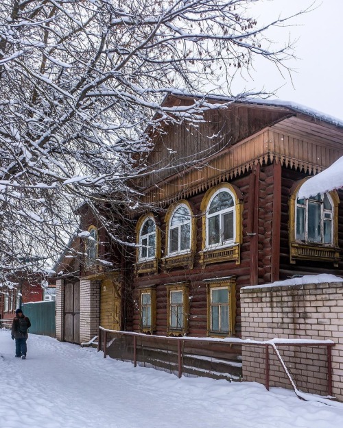 my-russia:Traditional Russian houses in Kimry, Tver Oblast