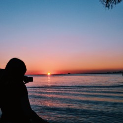 starmystic:  Behind the scenes of me taking one of my typical sunset pics 