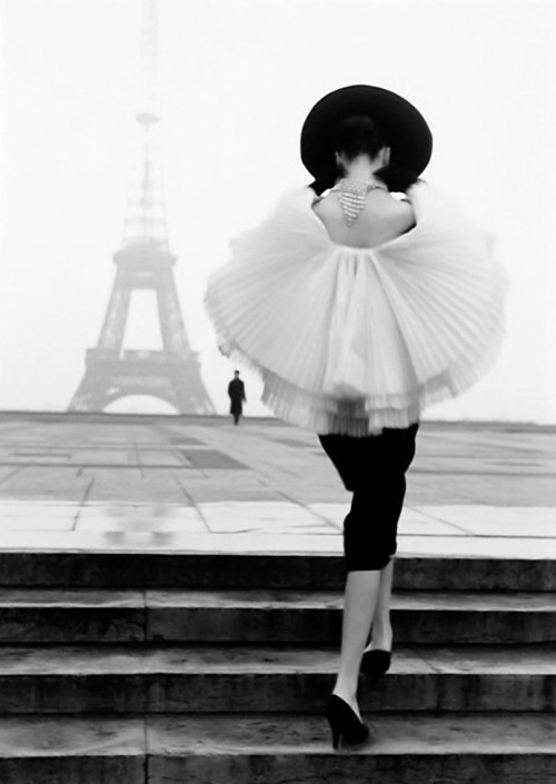 lostinhistorypics - Dress by Jacques Fath, photo by Walde Huth, ...