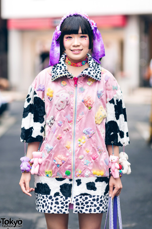 tokyo-fashion:Japanese designer Natti wearing a kawaii street style in Harajuku with a handmade dalm