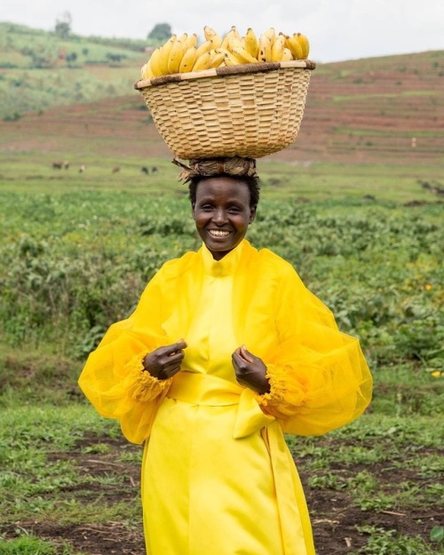 Yellow Lady by Cedric Mizero c/o @afrodyssee