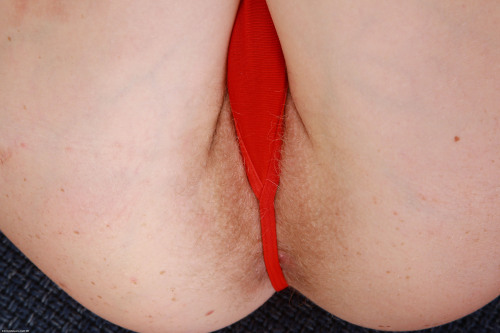 Hairy pussies can look hot in thong too…