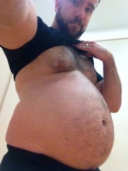 bigdudesarehot:  Fat? Me?