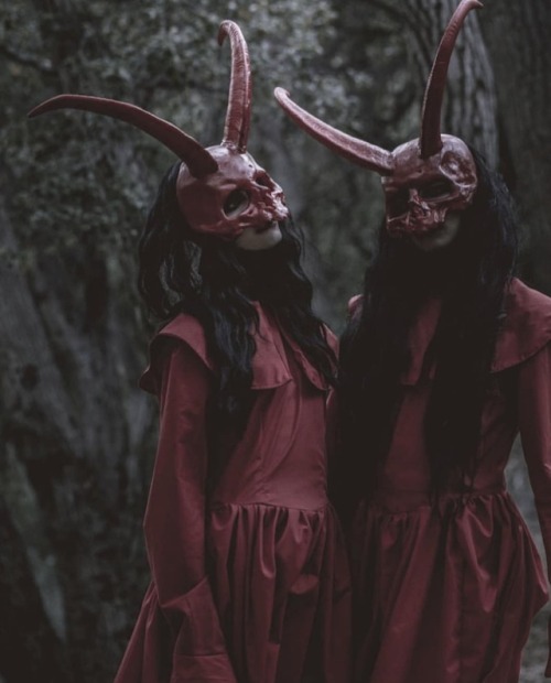 spookyloop: poisonnightmares: Little Ghouls More specifically: Photographer: @chadmichaelward_photog