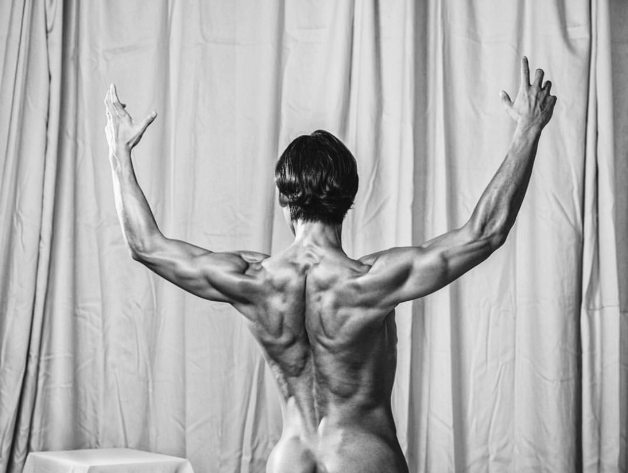 pas-de-duhhh:Hohyun Sun demi-soloist with Korean National Ballet photographed by
