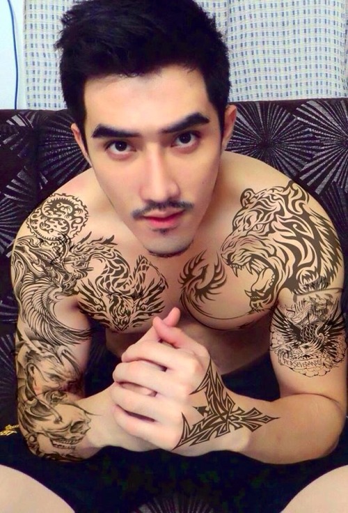asianmusclefetish:  Original post: http://asianmusclefetish.tumblr.com