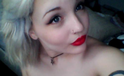 peejaybottoms:  thiskingdomishome:  I liked my face today!  dayum.
