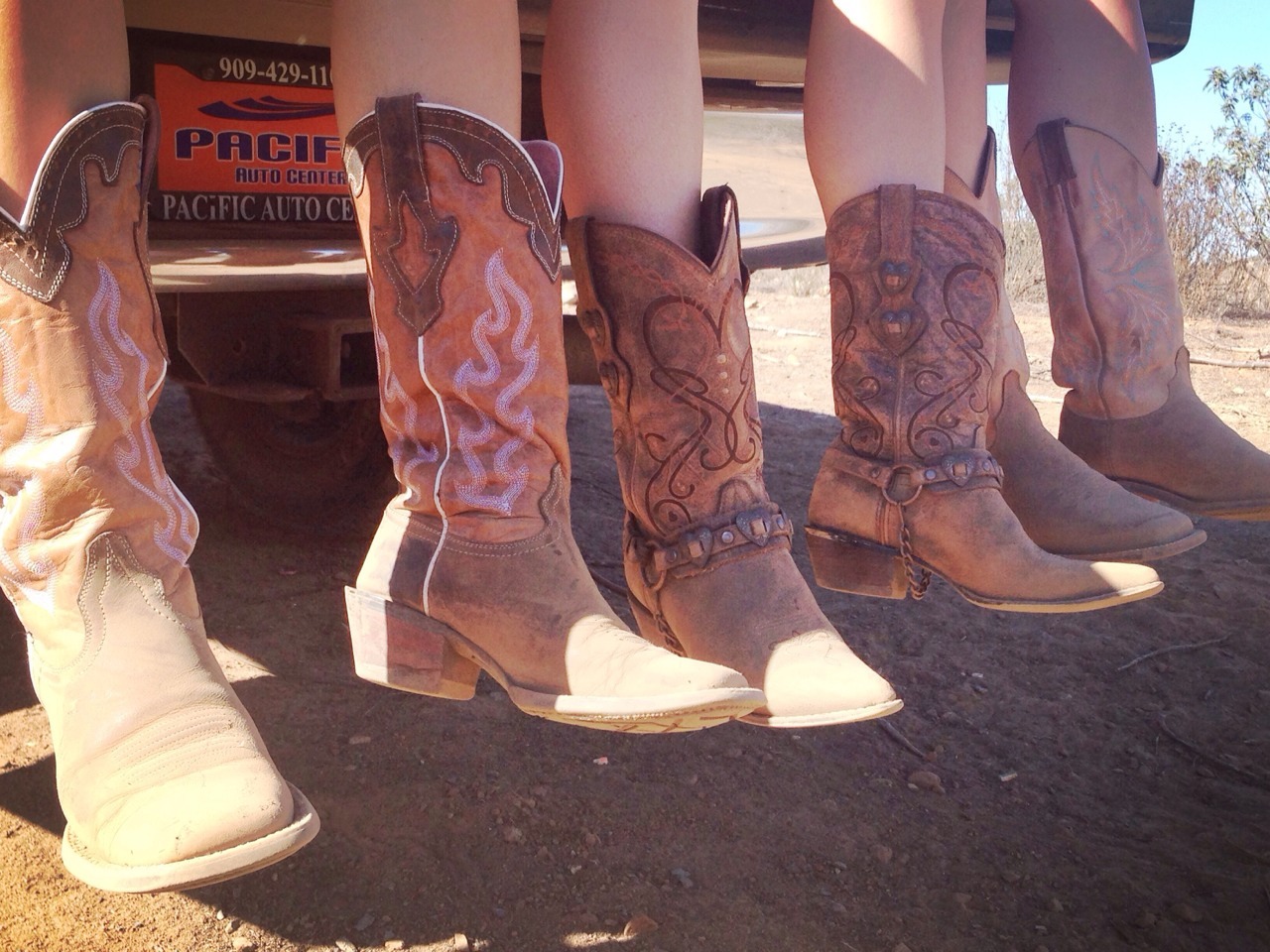 keep calm i got my boots